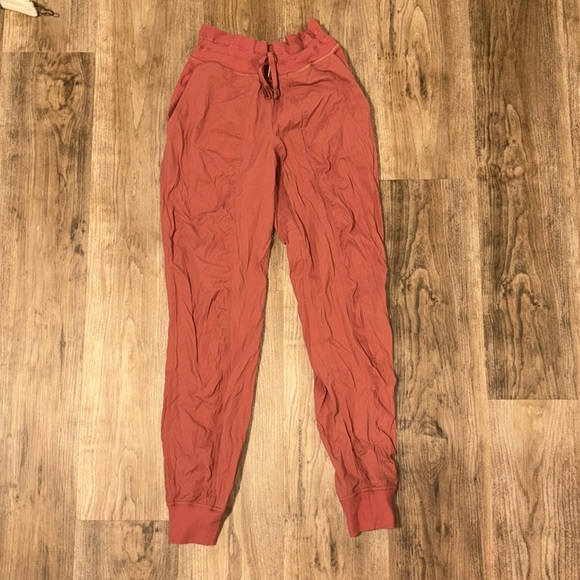 Lululemon dance studio pant - Picture 1 of 3